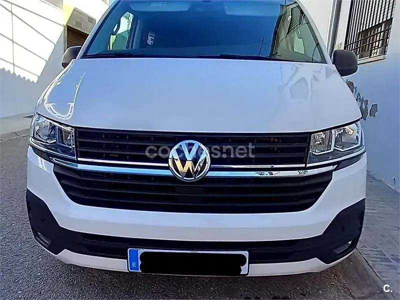 Usado VW Multivan 150 CV (110 kW) 2021 Blanco Monovolumen