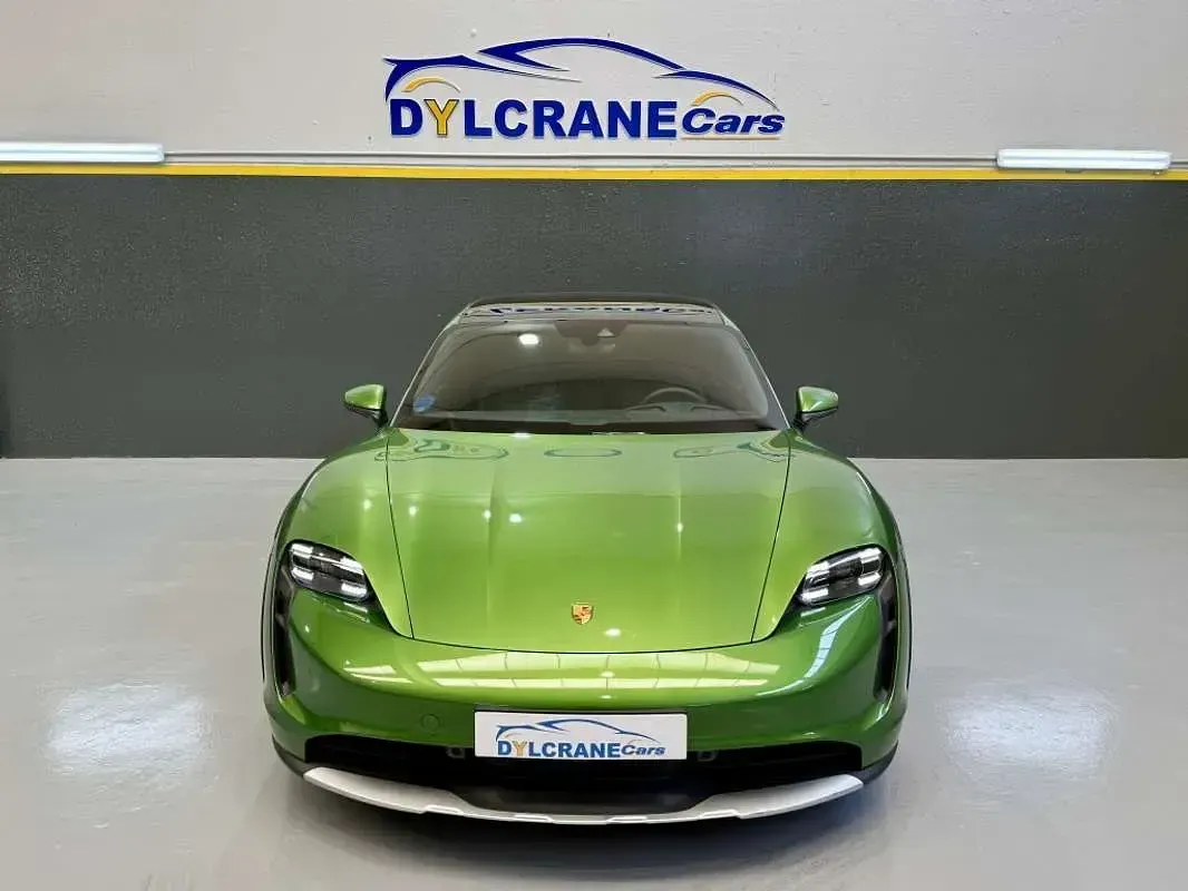 Usado Porsche Taycan Cross Turismo 280 kW (381 CV) 2023 Verde Familiar