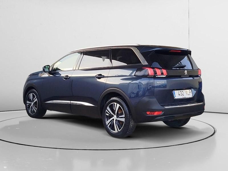 Usado Peugeot 5008 Allure 131 CV (96 kW) 2018 Blanco Monovolumen