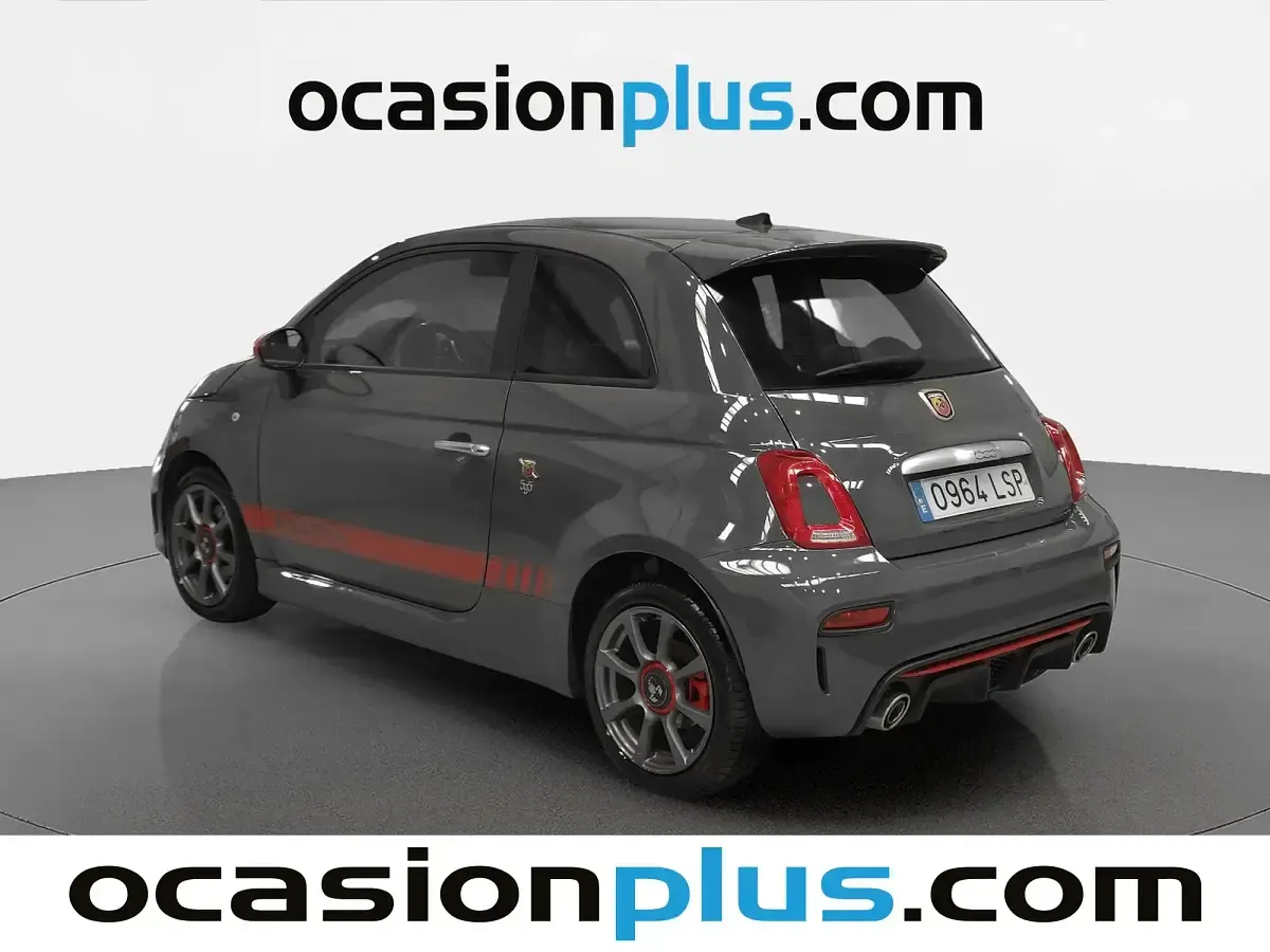 Usado Abarth 595 145 CV (106 kW) 2021 Gris Utilitario