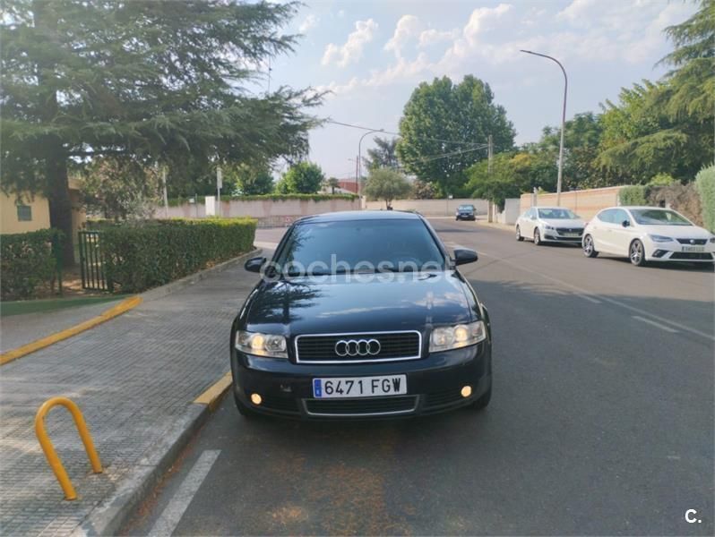 Azul Usado 2001 Audi A4 Berlina | 2900 € (Precio justo) - Imagen 1/4