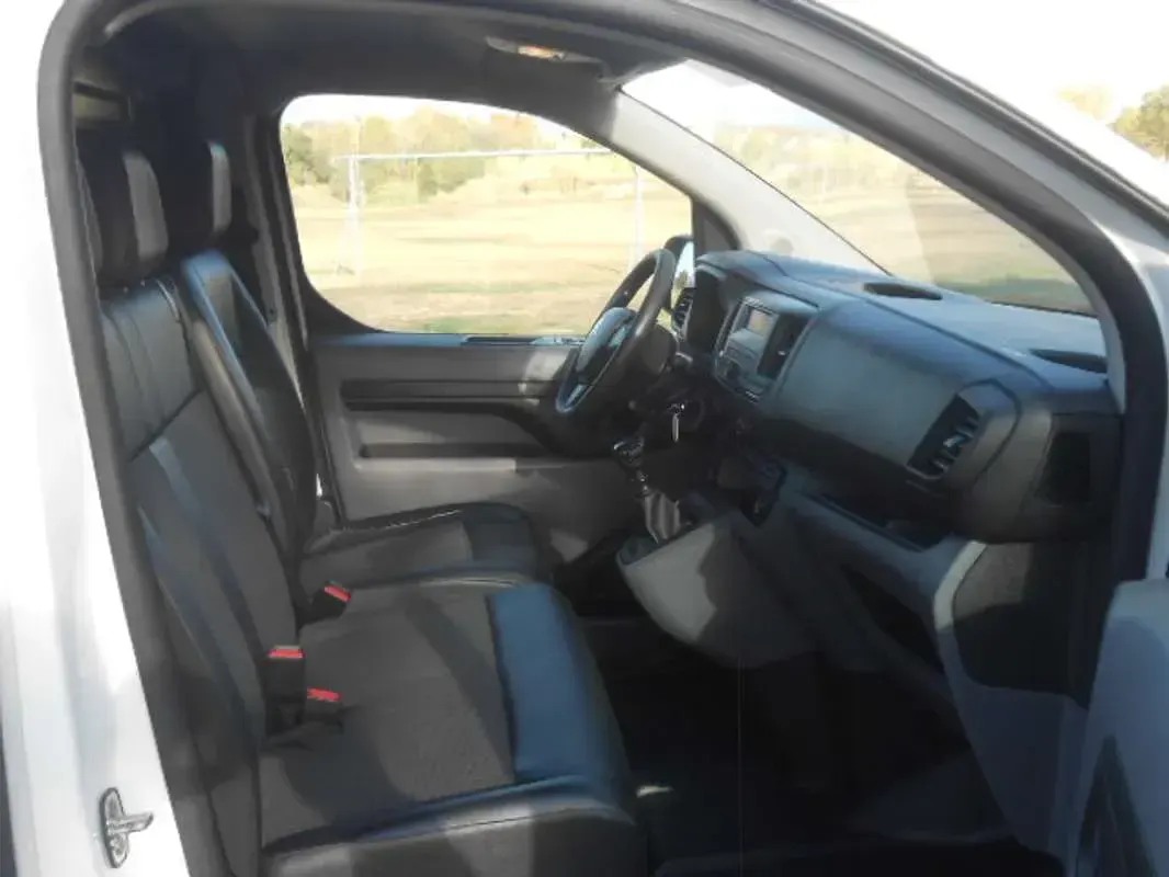Usado Citroën Jumpy 102 CV (75 kW) 2019 Blanco Monovolumen