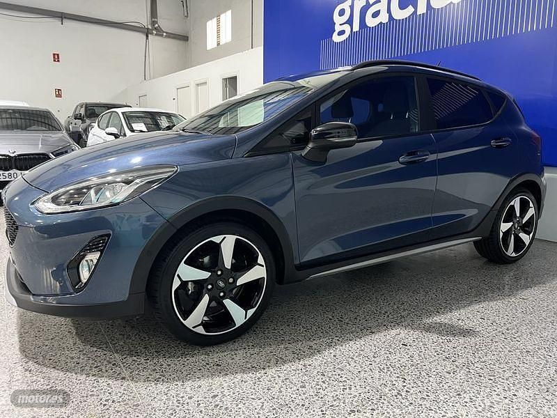 Usado Ford Fiesta Active 125 CV (91 kW) 2021 Azul Berlina