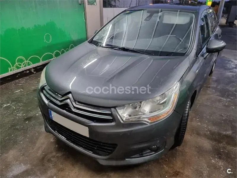 Usado Citroën C4 112 CV (82 kW) 2012 Gris / plata Berlina