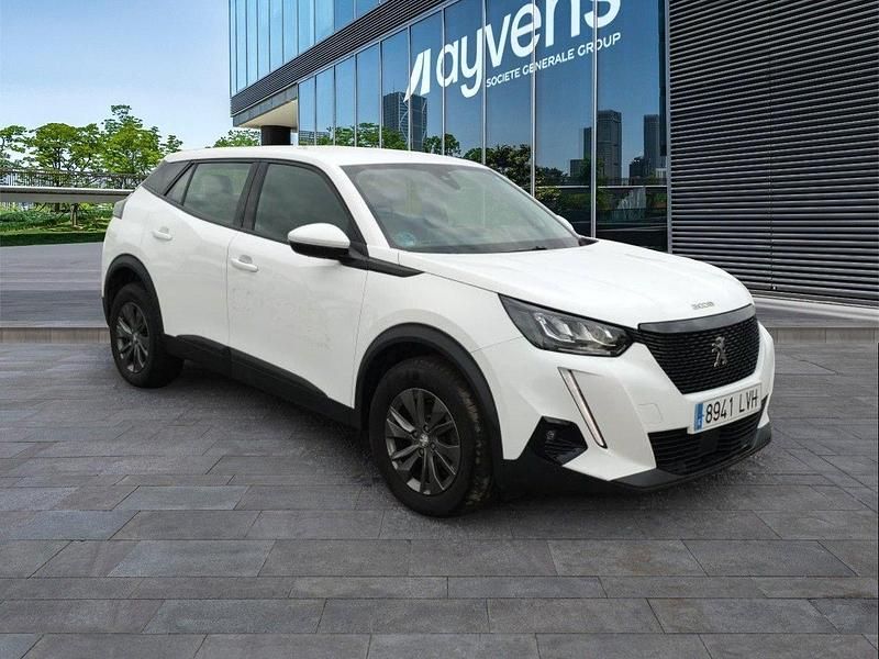 Usado Peugeot 2008 Active 110 CV (80 kW) 2021 Blanco SUV