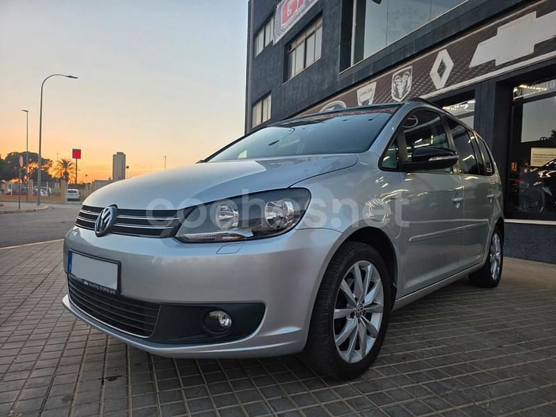 Gris / plata Usado 2012 VW Touran Edition Monovolumen | 8499 € (Buen precio) - Imagen 1/4