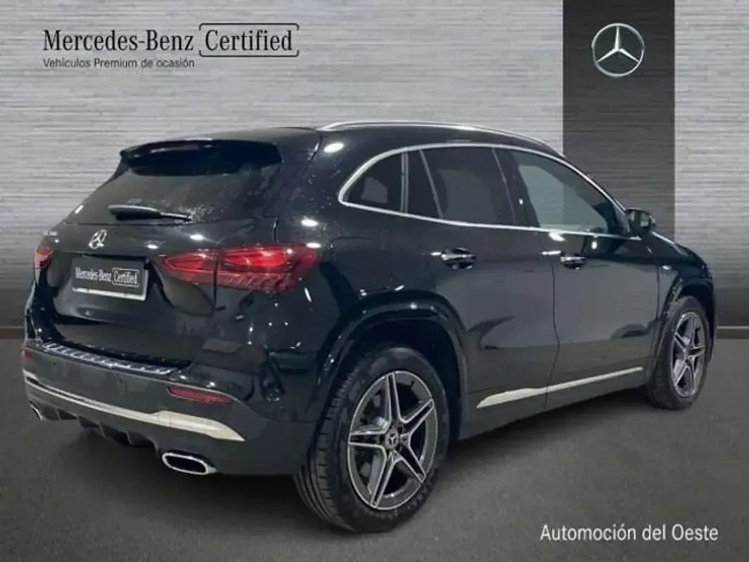 Usado Mercedes GLA250 218 CV (160 kW) 2025 Negro SUV