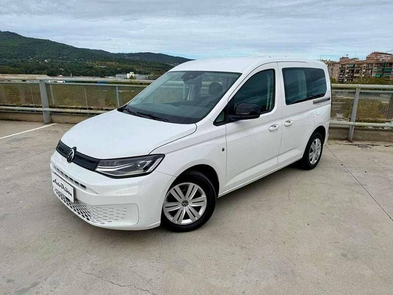 Usado VW Caddy 121 CV (88 kW) 2021 Blanco Monovolumen