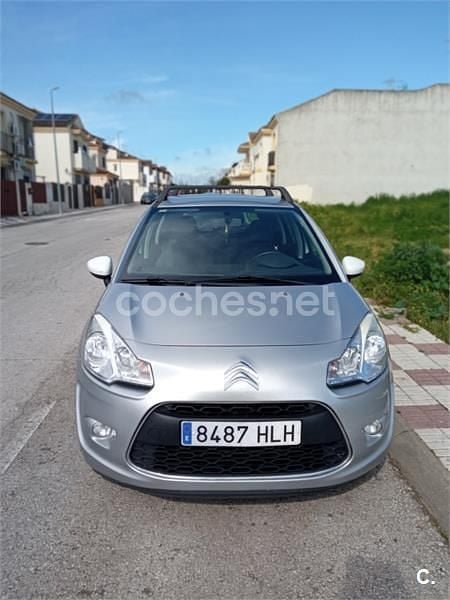 Usado Citroën C3 Tonic 73 CV (53 kW) 2012 Gris / plata Berlina