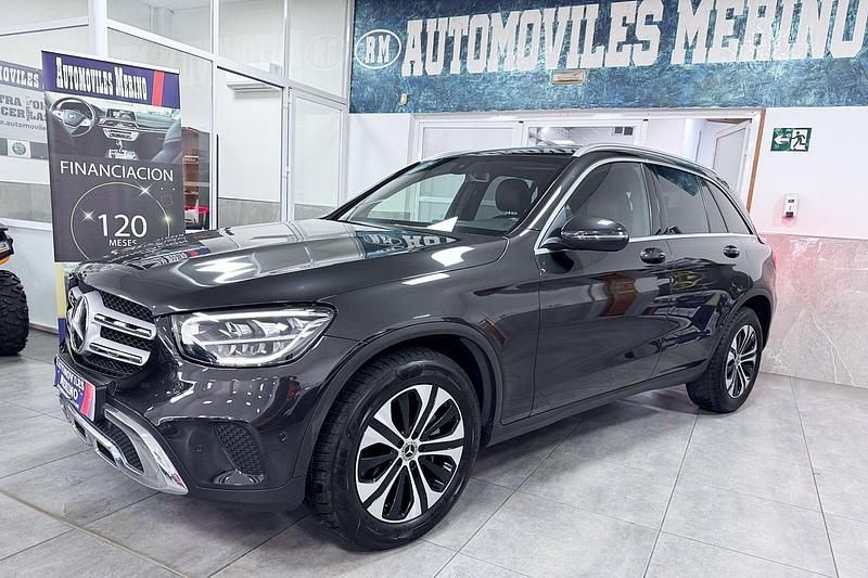 Usado Mercedes GLC220 194 CV (142 kW) 2020 Negro