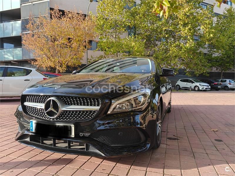 Usado Mercedes CLA220 177 CV (130 kW) 2018 Negro Berlina
