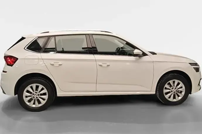 Usado Skoda Kamiq Ambition 110 CV (80 kW) 2021 SUV