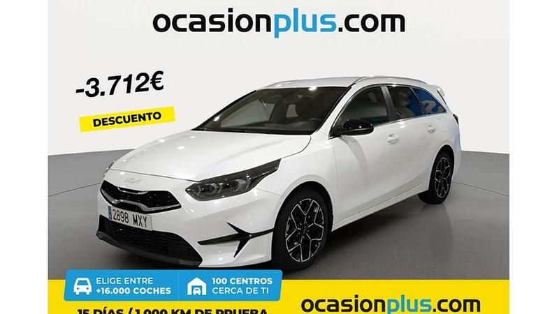 Blanco Usado 2025 Kia Ceed Style Utilitario | 19.228 € (Super precio) - Imagen 1/4