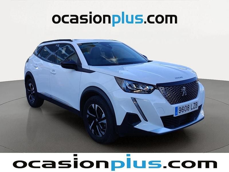 Usado Peugeot 2008 Allure 110 CV (80 kW) 2022 Blanco SUV