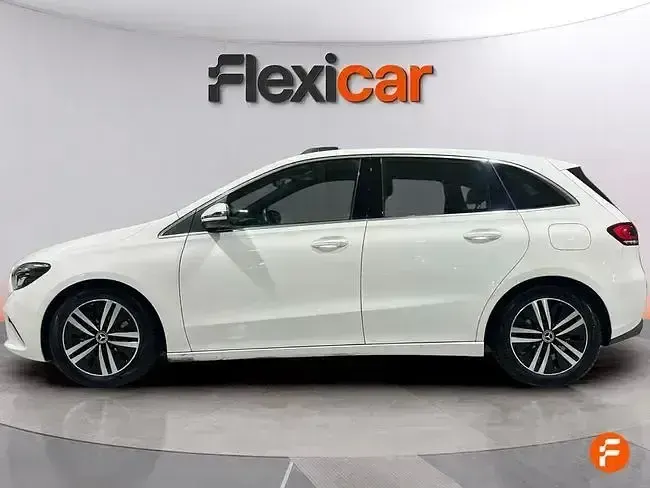 Usado Mercedes B180 116 CV (85 kW) 2021 Blanco Monovolumen