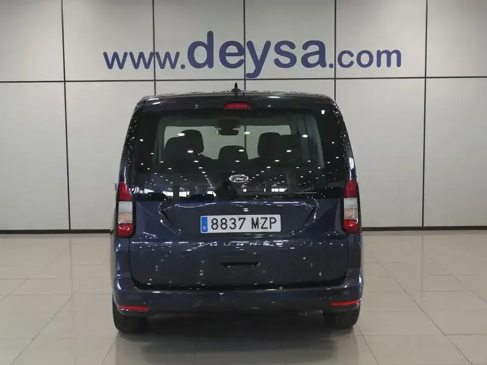 Usado Ford Tourneo Connect Trend 102 CV (75 kW) 2025 Azul Monovolumen