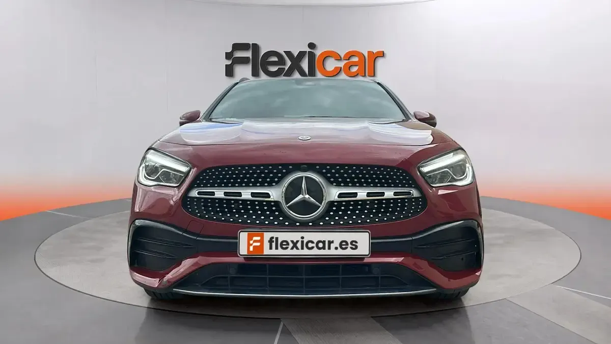 Usado Mercedes GLA200 150 CV (110 kW) 2022 Rojo SUV