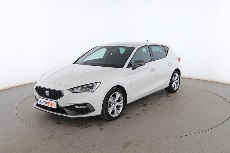Blanco Usado 2024 Seat Leon FR Utilitario | 25.399 € (Precio justo) - Imagen 1/3