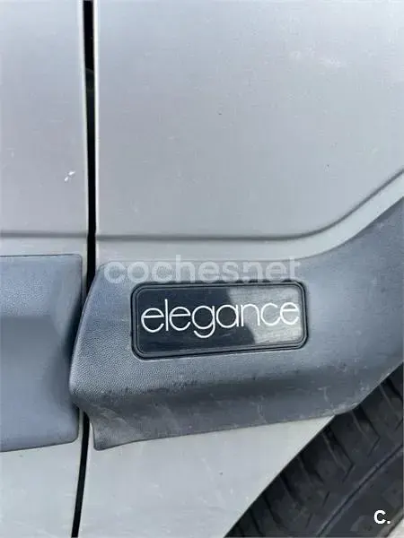 Usado Opel Zafira Elegance 115 CV (84 kW) 2000 Gris / plata Monovolumen