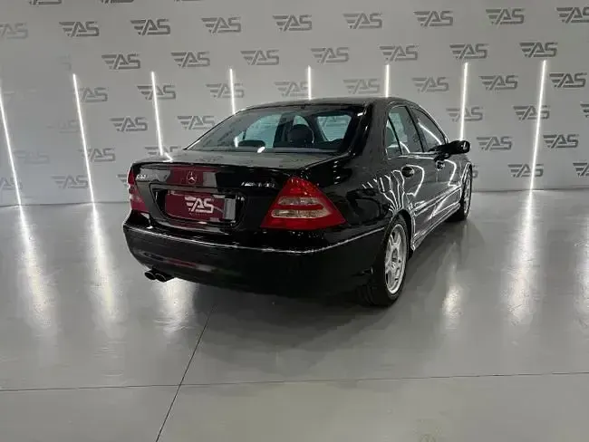 Käytetty Mercedes C32 AMG AMG 358 HP (263 kW) 2001 Musta Sedan