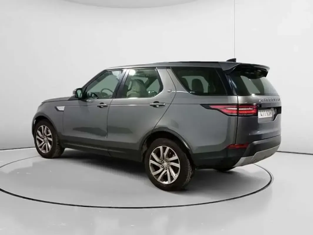 Usado Land Rover Discovery HSE 241 CV (177 kW) 2019 Gris SUV