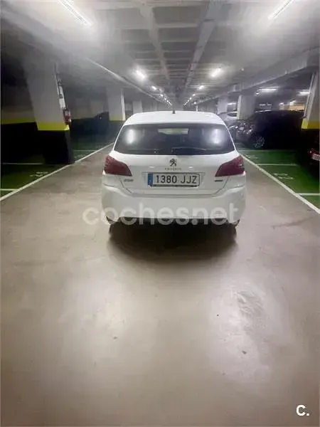 Usado Peugeot 308 Style 120 CV (88 kW) 2016 Blanco Berlina