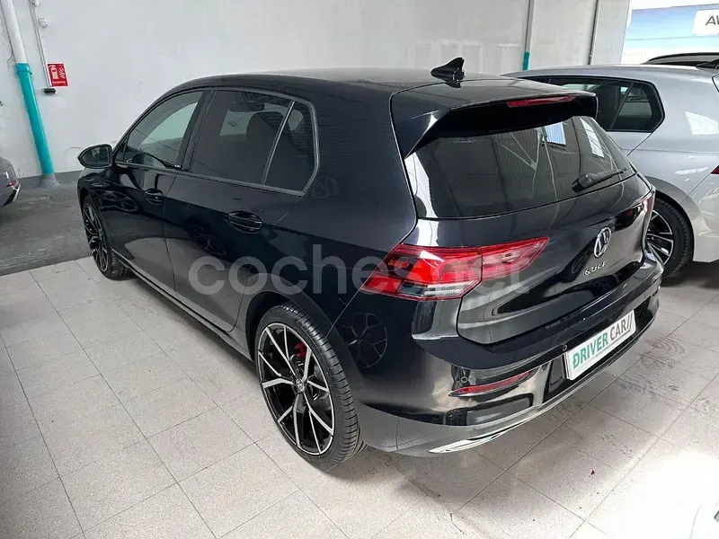Usado VW Golf VII Life 150 CV (110 kW) 2021 Negro Utilitario
