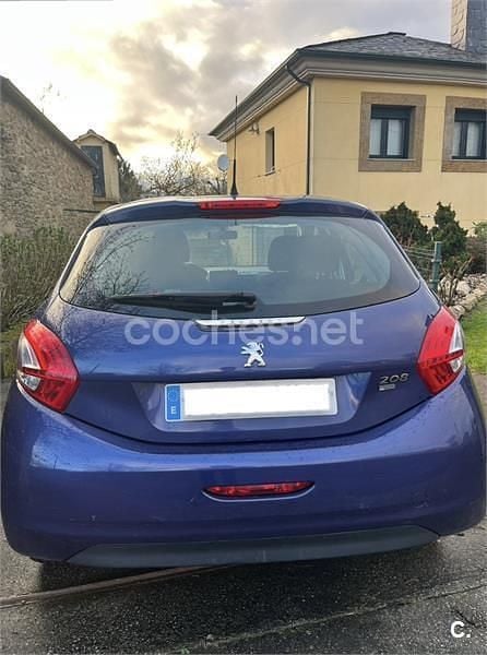 Usado Peugeot 208 Active 92 CV (67 kW) 2012 Azul Utilitario