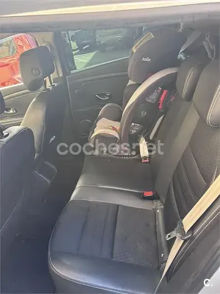 Usado Renault Mégane LIMITED 110 CV (80 kW) 2014 Gris / plata Berlina