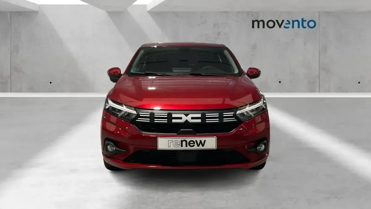 Usado Dacia Sandero Comfort 101 CV (74 kW) 2022 Rojo Berlina