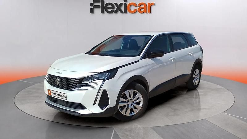 Usado Peugeot 5008 Active 131 CV (96 kW) 2022 Blanco SUV
