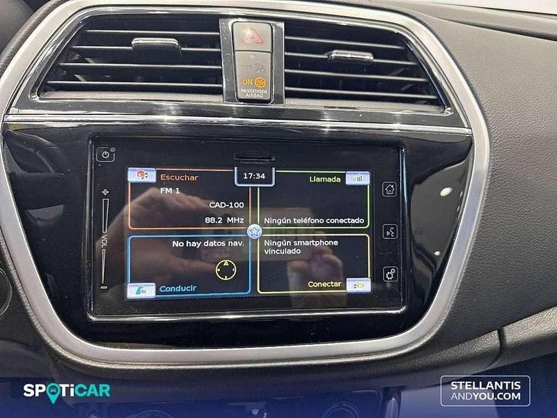 Usado Suzuki SX4 GLX 120 CV (88 kW) 2017 Blanco Utilitario