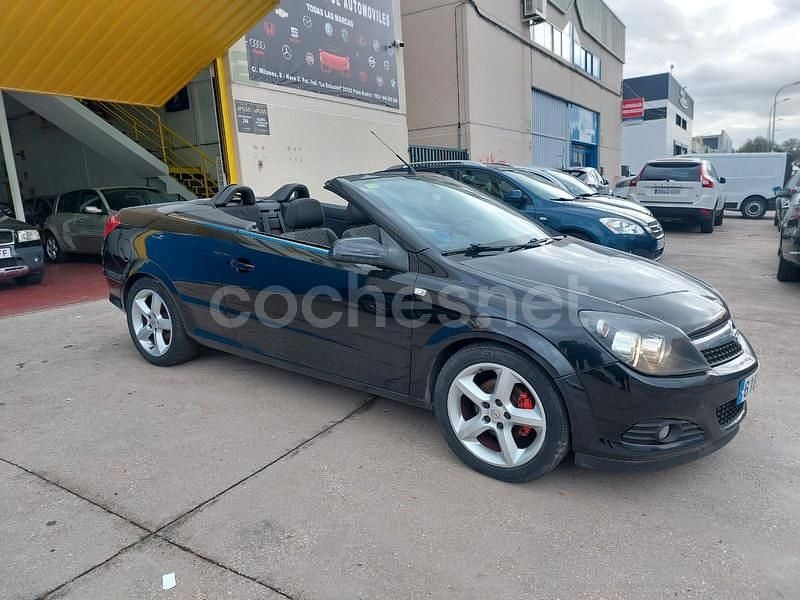 Negro Usado 2007 Opel Astra Cabriolet Enjoy Descapotable | 4500 € (Buen precio) - Imagen 1/4