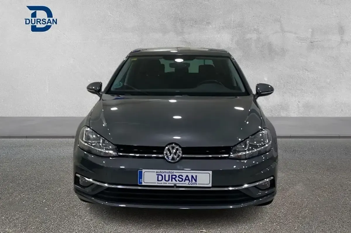 Usado VW Golf VII Advance 150 CV (110 kW) 2020 Gris / plata Berlina