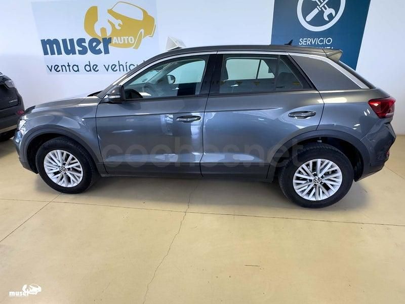 Usado VW T-Roc Life 110 CV (80 kW) 2023 Gris / plata SUV