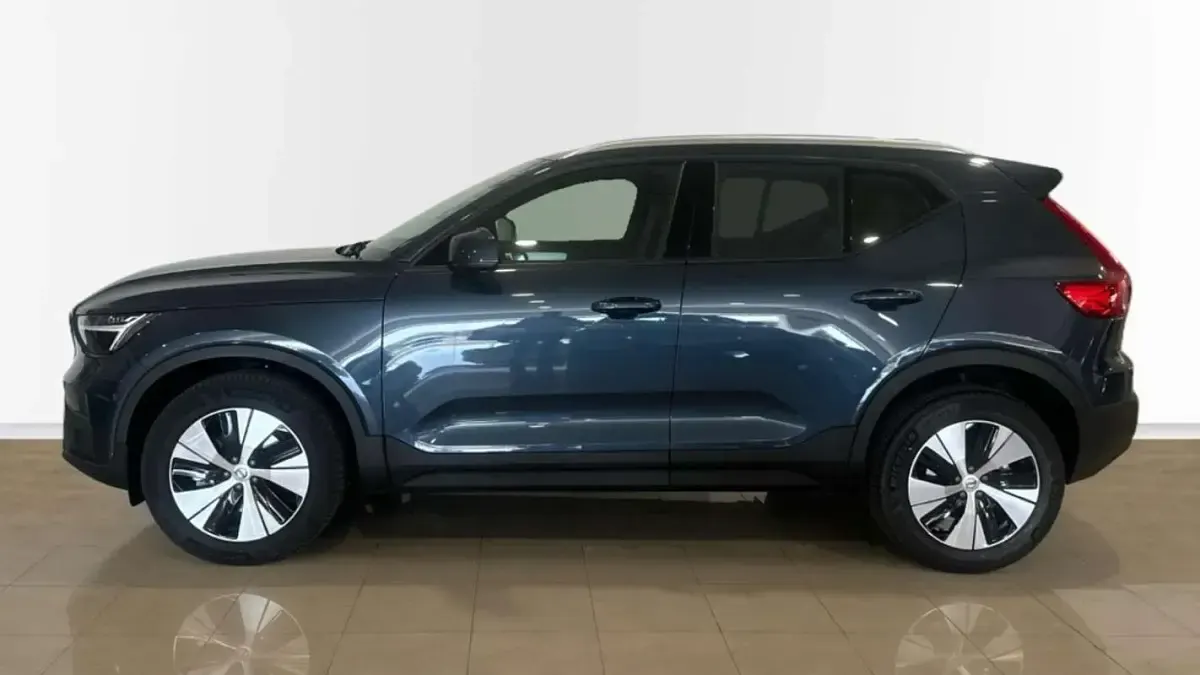 Nuevo Volvo XC40 Core 163 CV (119 kW) 2026 Azul SUV