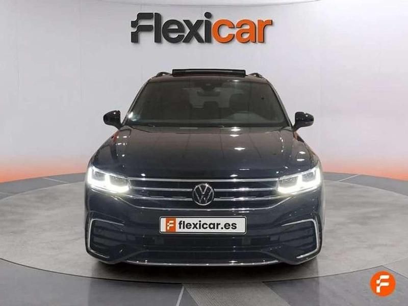 Usado VW Tiguan R-line 245 CV (180 kW) 2022 Negro SUV