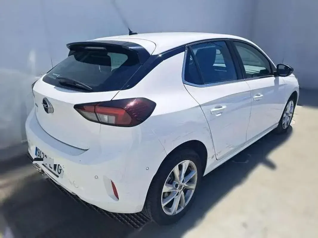 Usado Opel Corsa Elegance 101 CV (74 kW) 2022 Blanco Utilitario