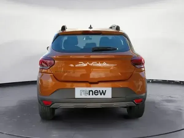 Usado Dacia Sandero Stepway 101 CV (74 kW) 2023 Naranja Berlina