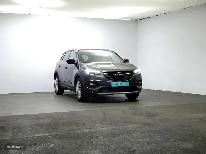 Usado Opel Grandland X Selective 130 CV (95 kW) 2019 Gris SUV