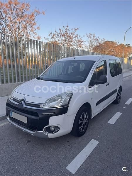 Usado Citroën Berlingo Tonic 92 CV (67 kW) 2014 Blanco Monovolumen