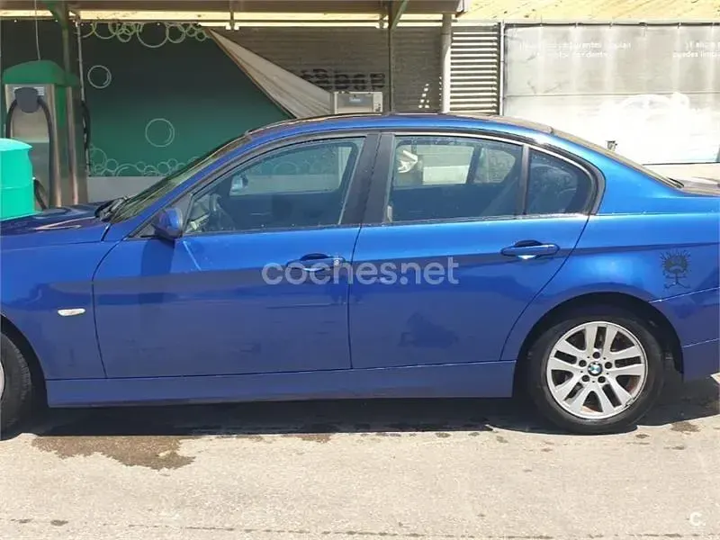 Usado BMW 320 163 CV (119 kW) 2007 Azul Berlina