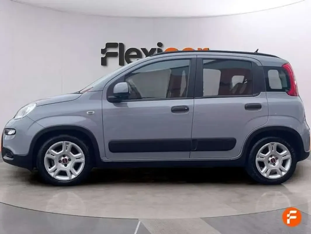 Usado Fiat Panda 71 CV (52 kW) 2023 Azul Utilitario