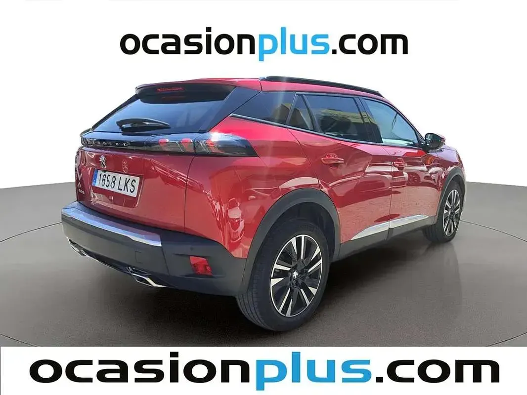 Usado Peugeot 2008 Allure 131 CV (96 kW) 2020 Rojo SUV