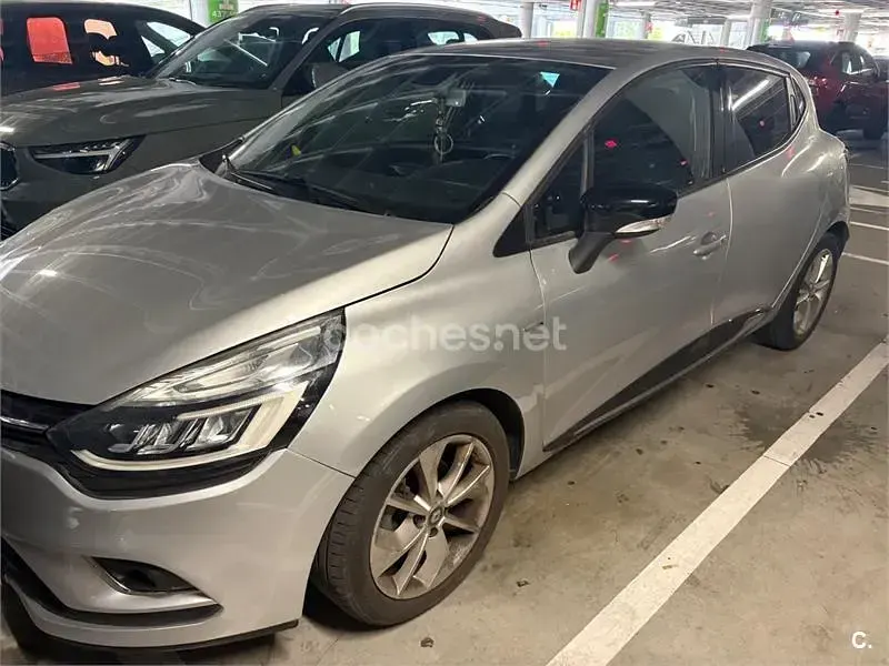 Usado Renault Clio IV LIMITED 75 CV (55 kW) 2017 Gris / plata Berlina