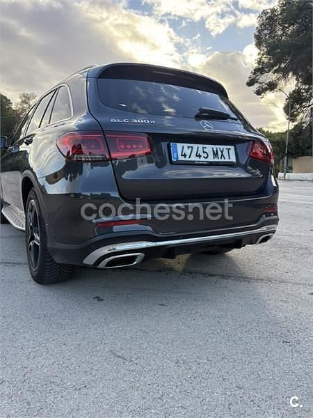 Usado Mercedes GLC300 245 CV (180 kW) 2020 Gris / plata SUV