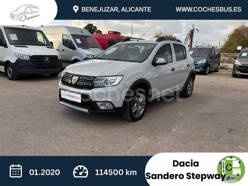 Gris / plata Usado 2020 Dacia Sandero Comfort Berlina | 7999 € (Super precio) - Imagen 1/4