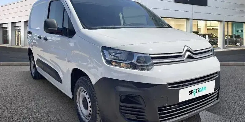 Usado Citroën Berlingo 76 CV (55 kW) 2021 Blanco Monovolumen