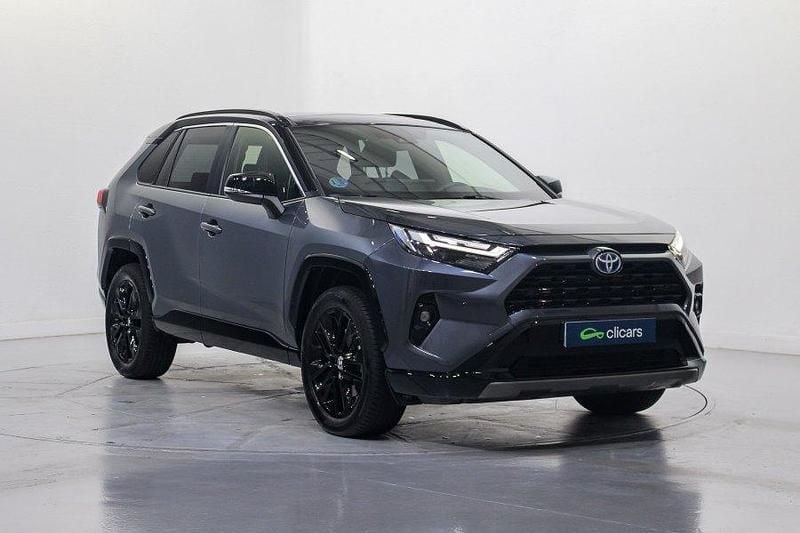 Usado Toyota RAV4 Hybrid Style 306 CV (225 kW) 2024 Gris / plata SUV