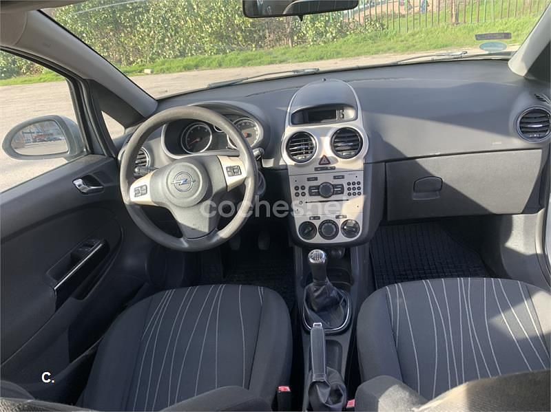 Usado Opel Corsa Enjoy 90 CV (66 kW) 2007 Gris / plata Utilitario